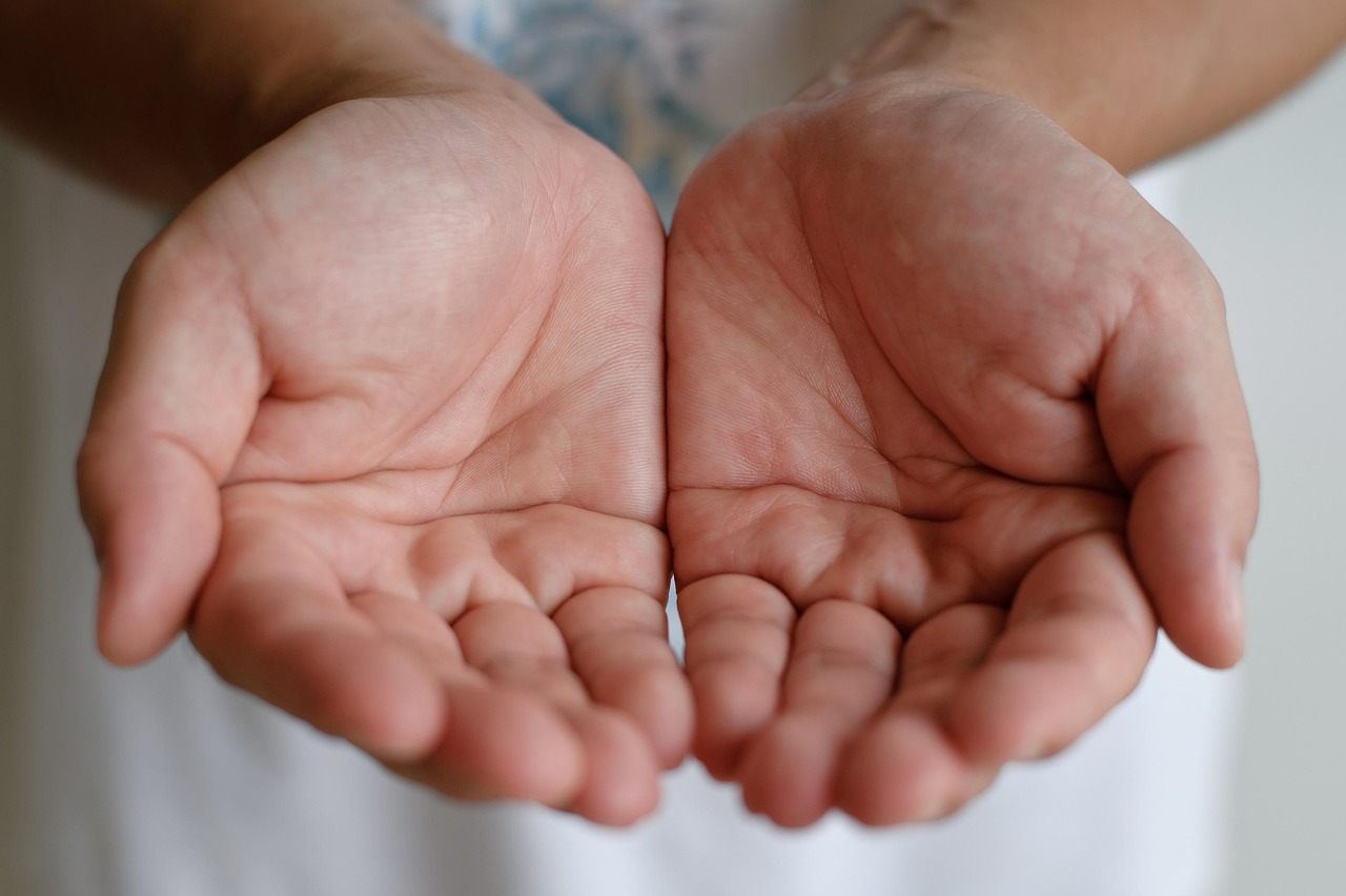 Palmistry Basics: What Your Hands Say about Your Personality and Destiny